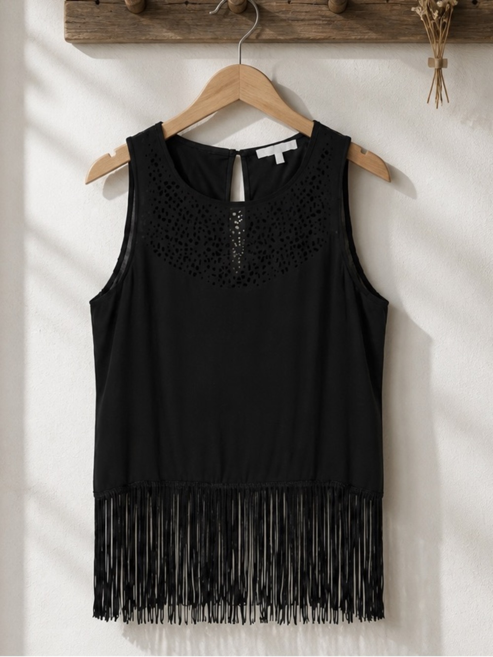 ✌️4 for $20✌️ Die cut fringed camisole